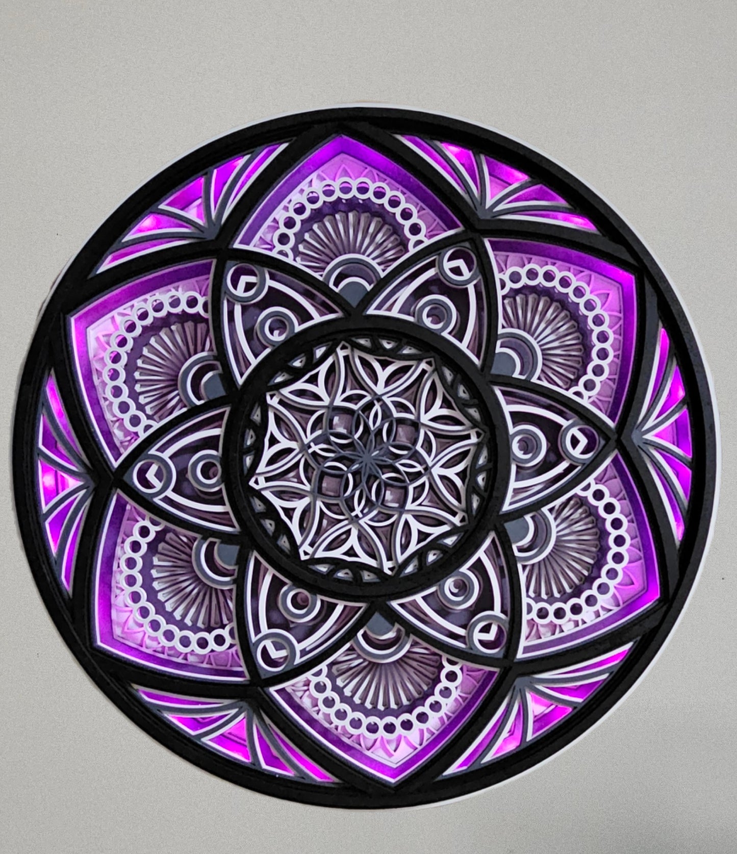 Harmonia Światła - podświetlana Mandala LED