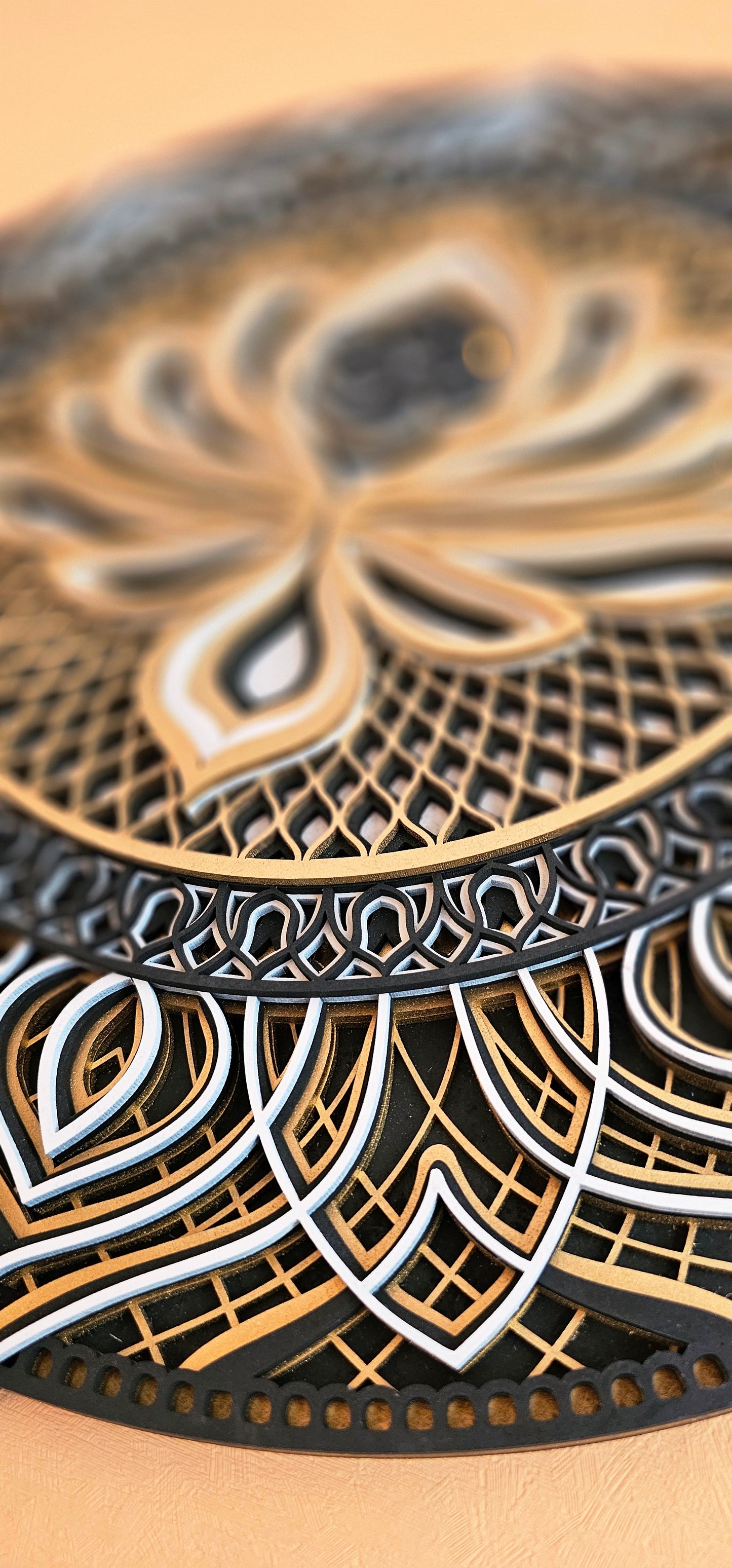 Mandala z Kwiatem Lotosu i symbolem Om ॐ